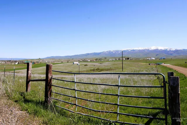 $175,000 | Tbd Highland Lane, Mesa, ID 83643