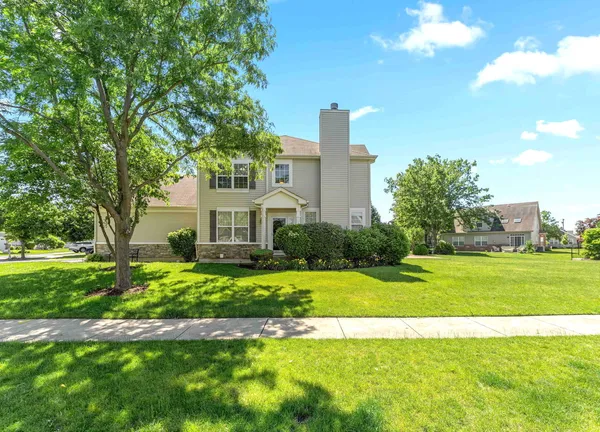 $370,000 | 15822 Cove Circle, Plainfield, IL 60544