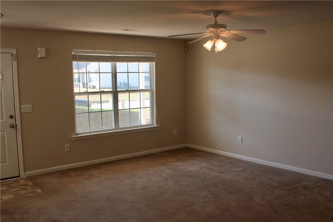 145 Strawberry Place Anderson, SC 29624 - Photo 3 of 50 Gallery Image 3