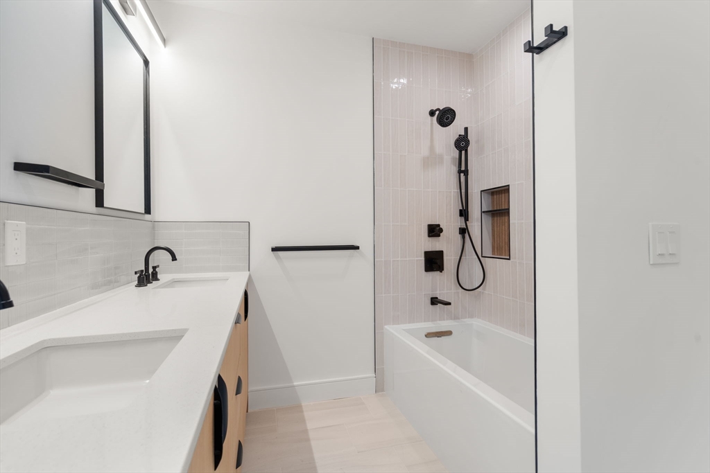 58 Kent, Unit U302 Brookline, MA 02445 - Photo 12 of 19