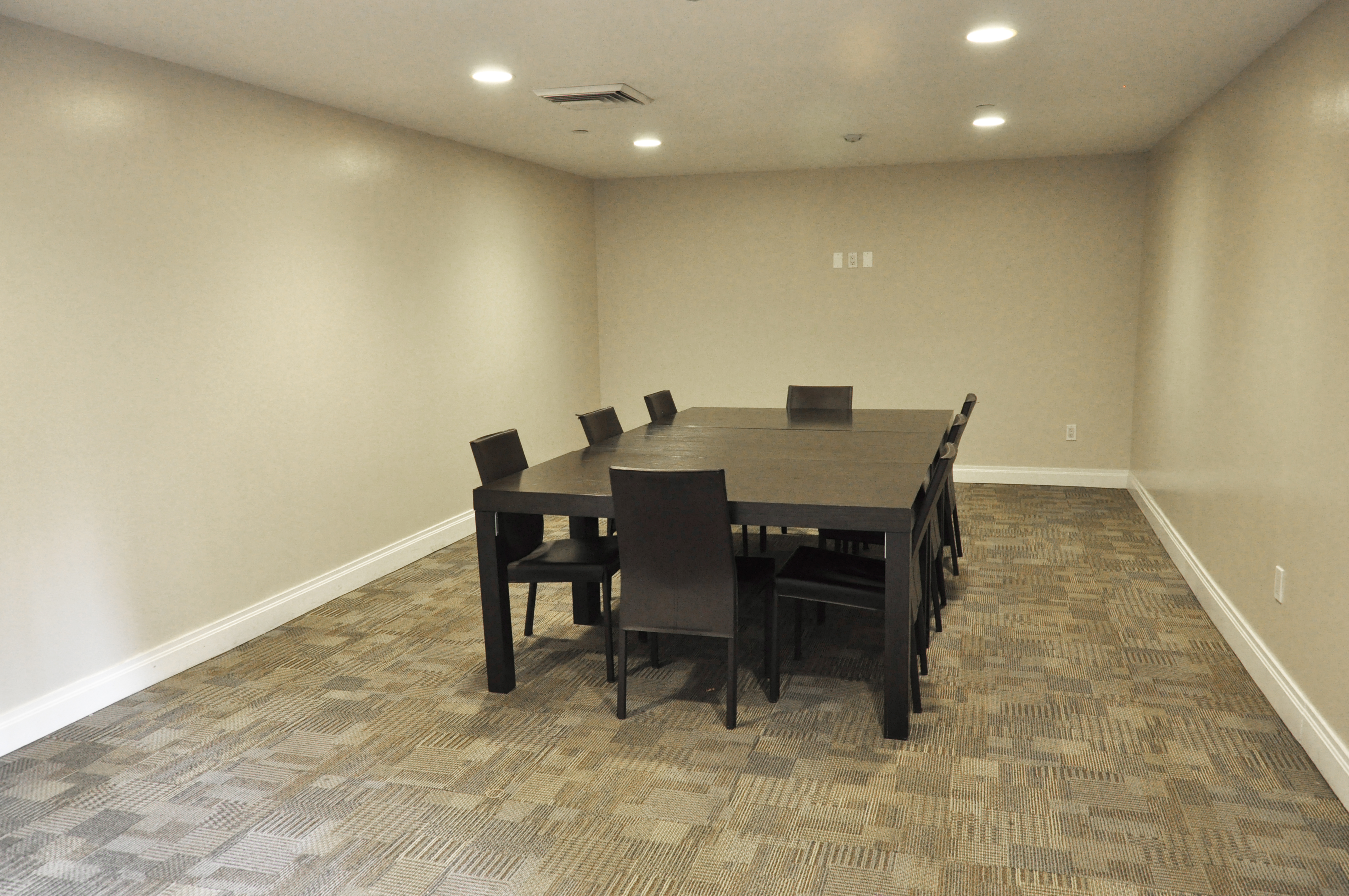 212 East 47th Street, Unit 25D Manhattan, NY 10017 - Photo 6 of 11