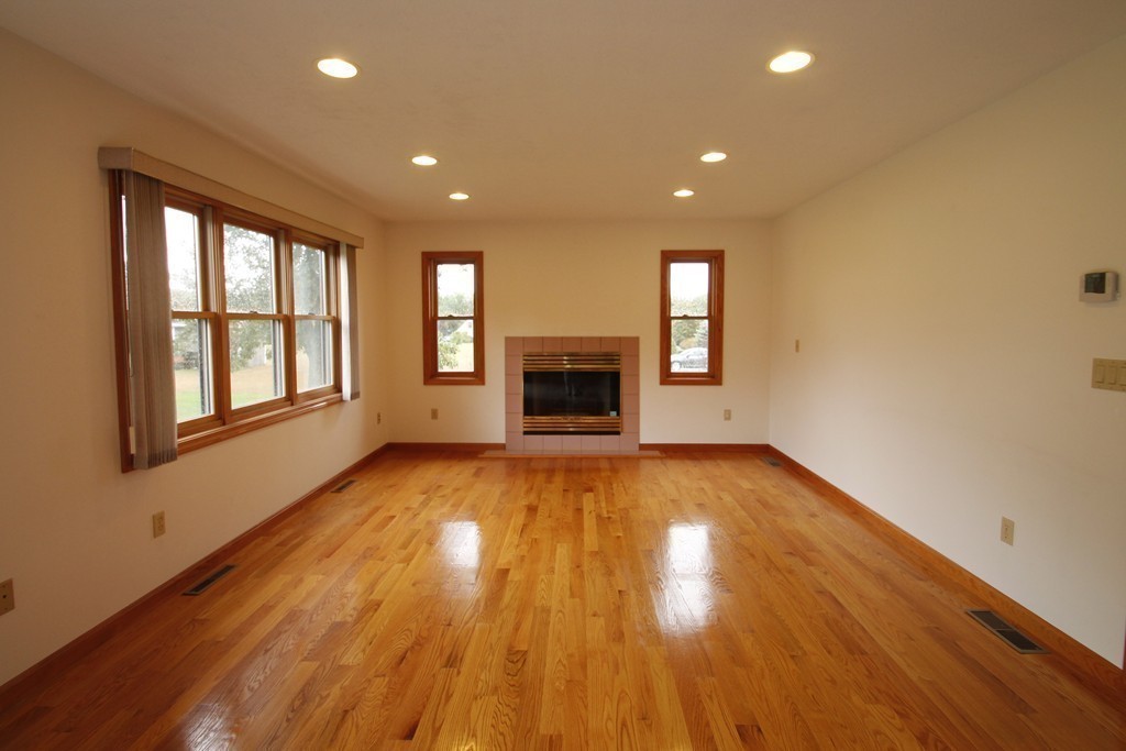 18 High Meadow Road Hadley, MA 01035 - Photo 9 of 30 Gallery Image 9