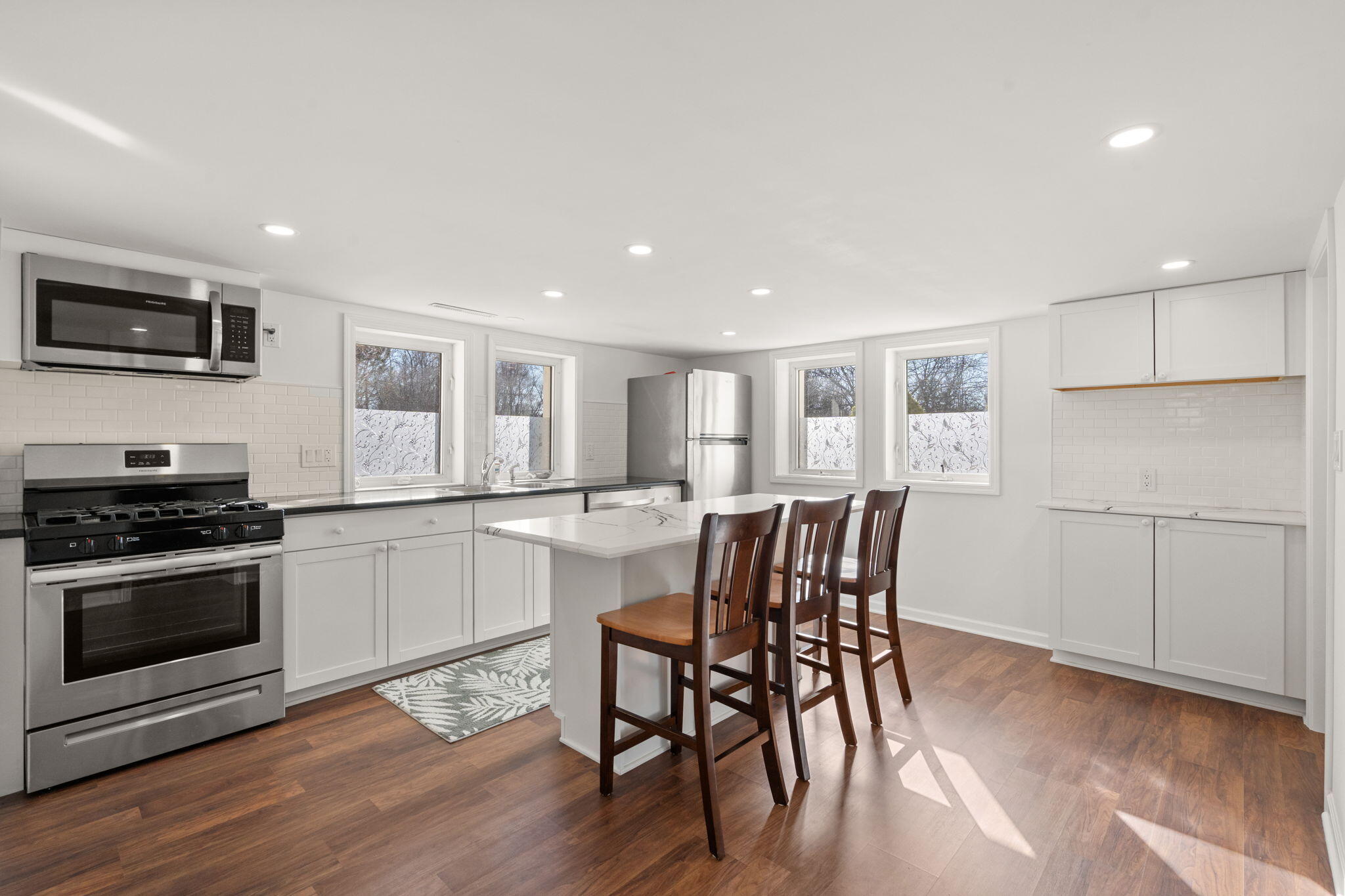 726 Freyer Road Michigan City, IN 46360 - Photo 5 of 23 2048x1365