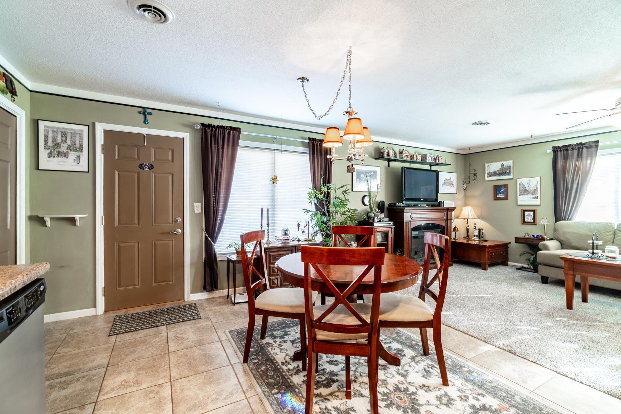 6310 Mayfair Road Fort Wayne, IN 46816 - Photo 6 of 18