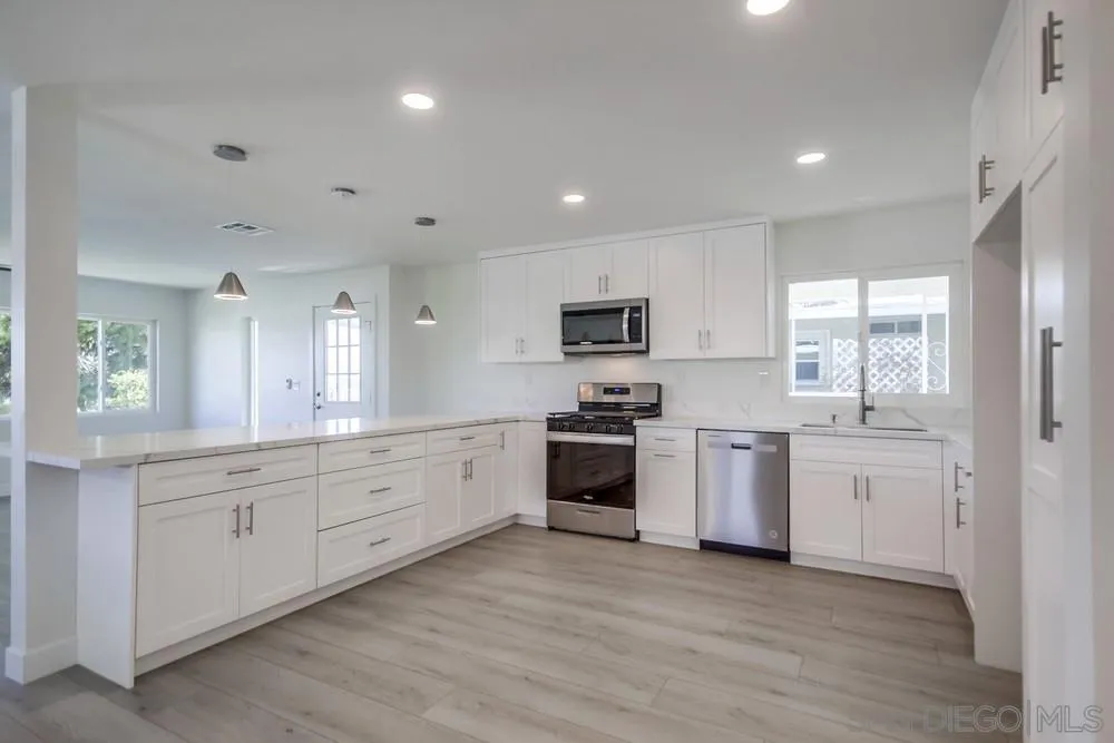 7467 Mission Gorge Road, Unit 104 Santee, CA 92071 - Photo 9 of 17 Gallery Image 9