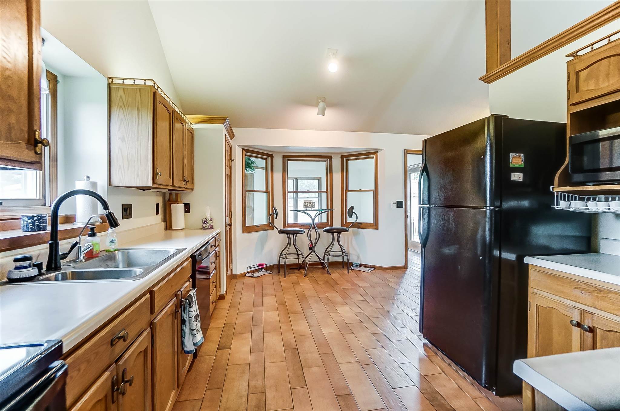 16807 Painter Road Leo, IN 46765 - Photo 7 of 34