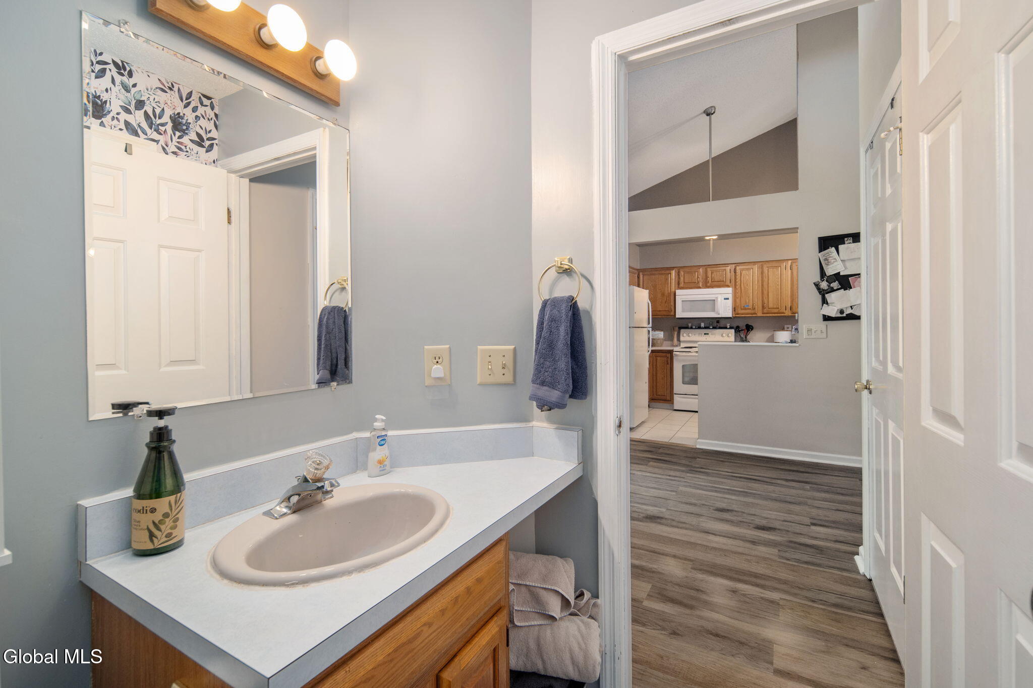 4034 Georgetown Square Guilderland, NY 12303 - Photo 21 of 34 23-4034GeorgetownSq_23