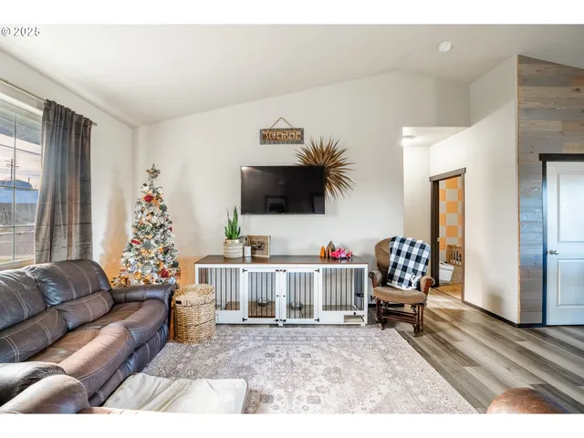 $322,400 | 313 Lincoln Avenue, Umatilla, OR 97882