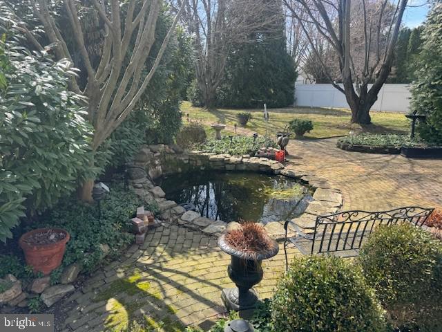 94 Green Lane Nottingham, PA 19362 - Photo 3 of 29 Pond