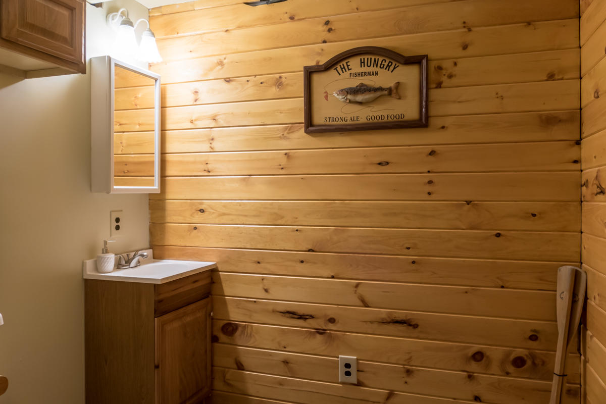 796 Hallowell Road Durham, ME 04222 - Photo 33 of 53 45-Basement Full Bath (1 of 2)