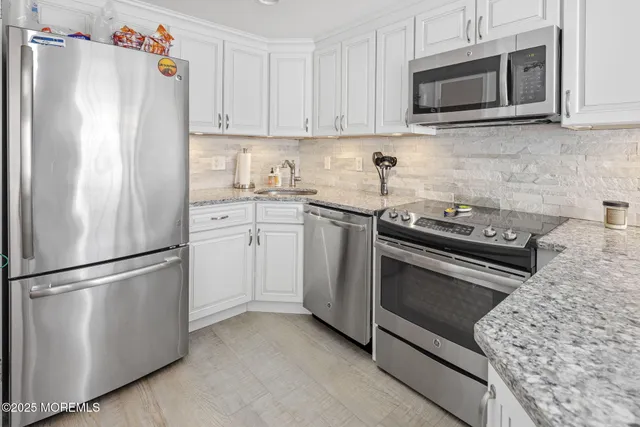 $2,300 | 9 Pearl Street, Unit 1G, Beach Haven, NJ 08008