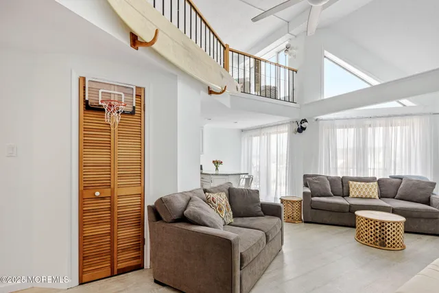 $2,300 | 9 Pearl Street, Unit 1G, Beach Haven, NJ 08008