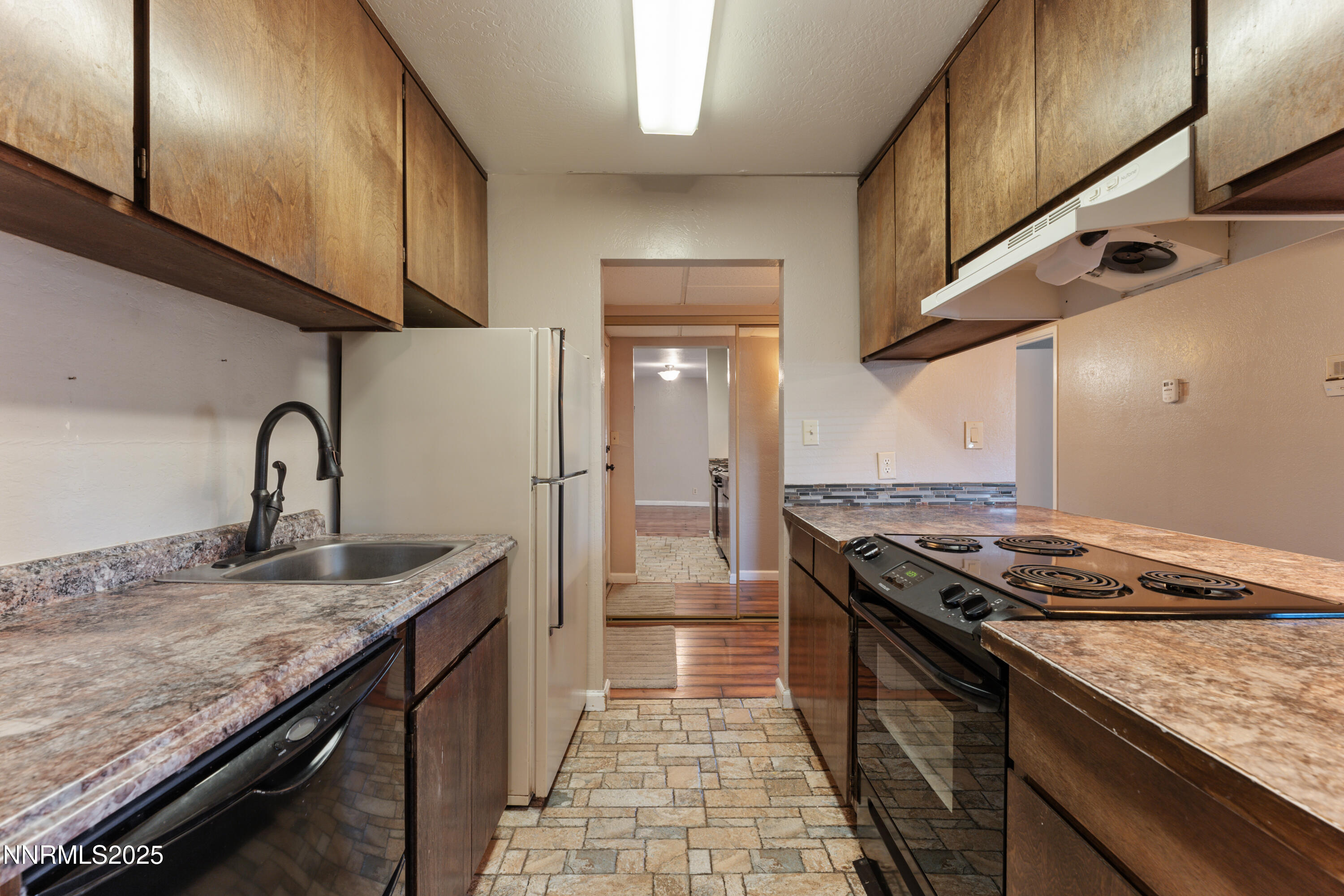 2955 Lakeside Drive, Unit 137 Reno, NV 89509 - Photo 11 of 31 DS204436