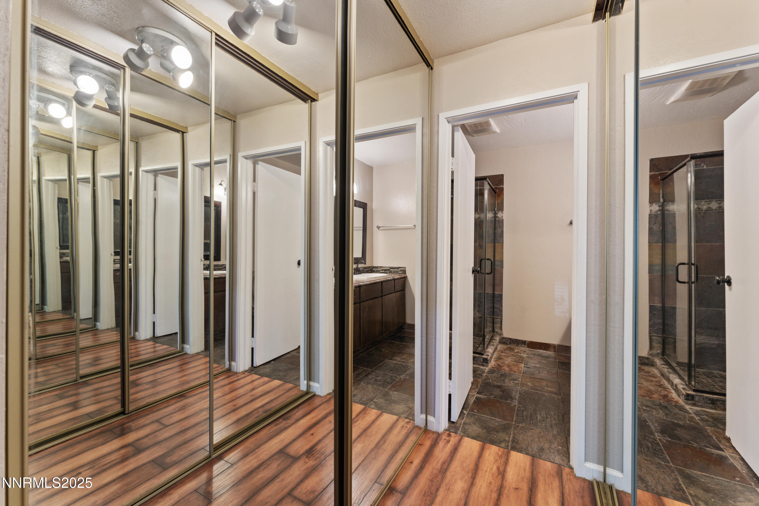 2955 Lakeside Drive, Unit 137 Reno, NV 89509 - Photo 20 of 31 DS204356