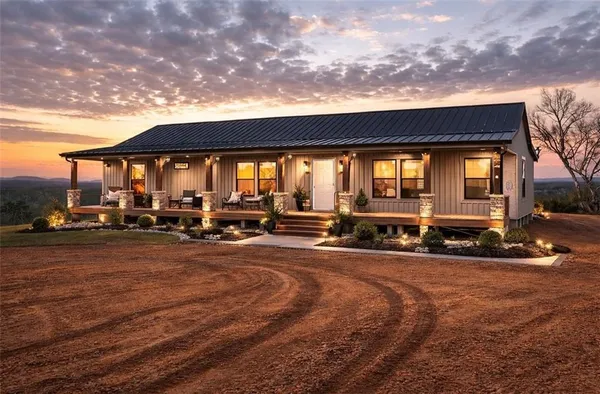 $998,000 | 1590 Buttermilk Road Southwest, Cave Spring, GA 30124