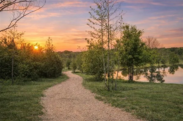 $964,000 | 1590 Buttermilk Road Southwest, Cave Spring, GA 30124