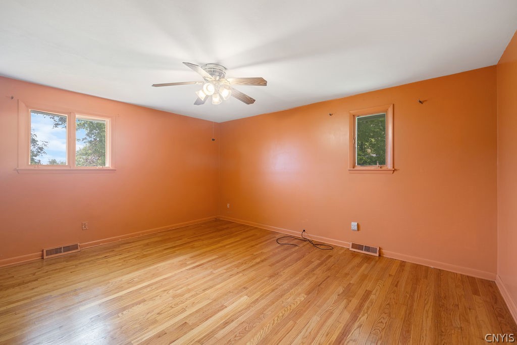 4156 Griffin Road Onondaga, NY 13215 - Photo 9 of 19 Primary bedroom