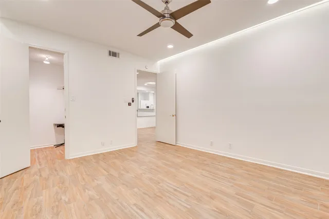 $1,800 | 2829 Timmons Lane, Unit 167, Houston, TX 77027