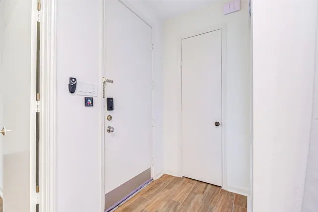 $1,800 | 2829 Timmons Lane, Unit 167, Houston, TX 77027