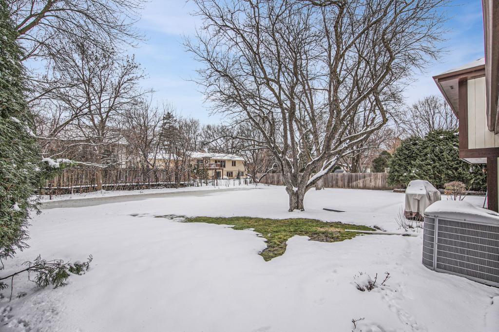 5924 Schaefer Road Edina, MN 55436 - Photo 19 of 22