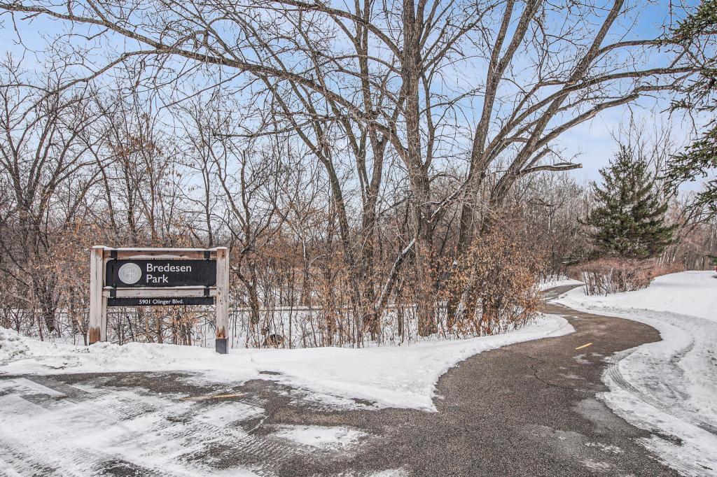 5924 Schaefer Road Edina, MN 55436 - Photo 4 of 22