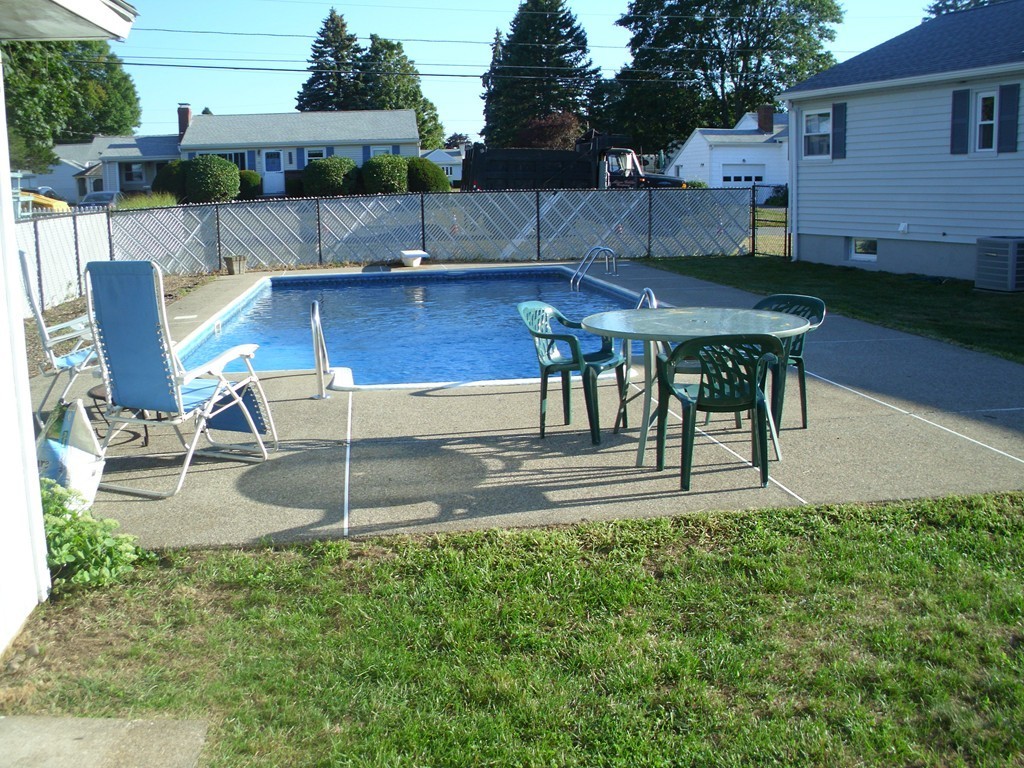 30 Gano Road Marlborough, MA 01752 - Photo 4 of 14 Gallery Image 4