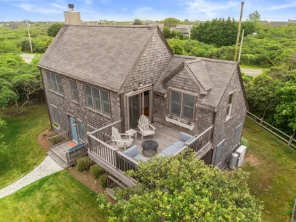 $2,099,000 | 4 Berkley Street, Nantucket, MA 02554
