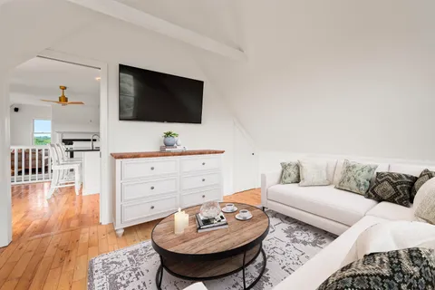 $2,099,000 | 4 Berkley Street, Nantucket, MA 02554