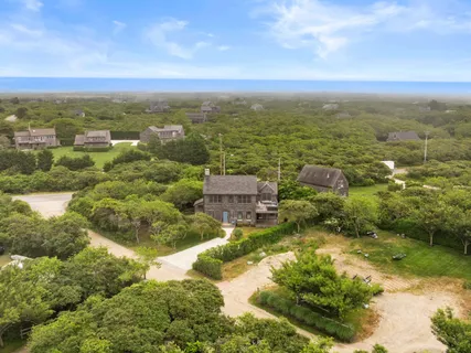 $2,099,000 | 4 Berkley Street, Nantucket, MA 02554