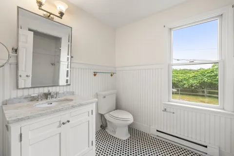 $2,099,000 | 4 Berkley Street, Nantucket, MA 02554