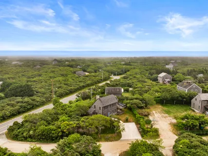 $2,099,000 | 4 Berkley Street, Nantucket, MA 02554