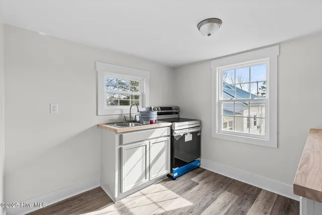 $415,000 | 2880 Catherine Lake Road, Richlands, NC 28574