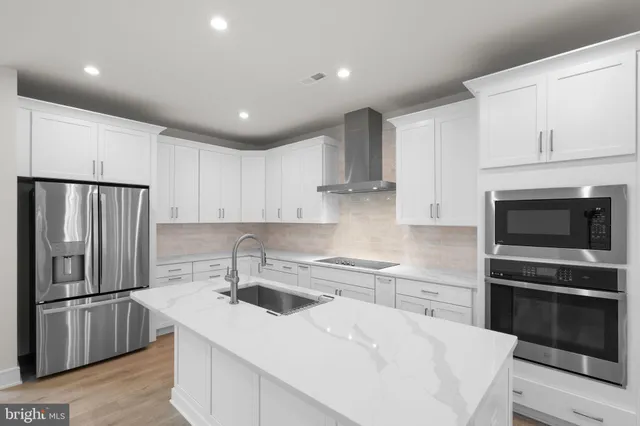 $719,686 | 1010 Captain Richards Court, Marshall, VA 20115