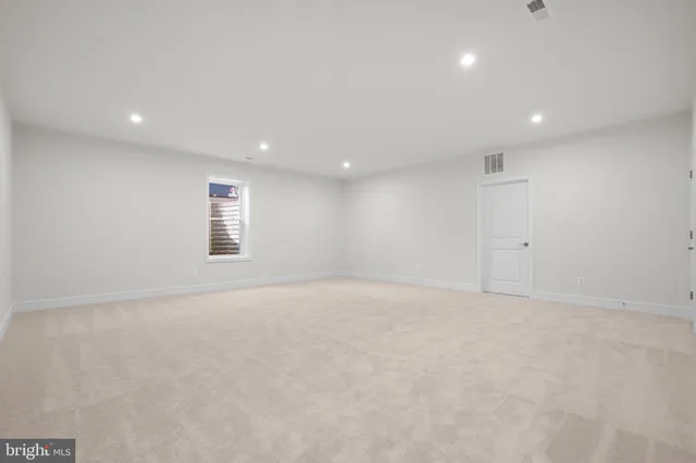 $719,686 | 1010 Captain Richards Court, Marshall, VA 20115