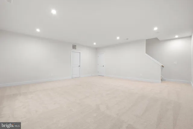 $719,686 | 1010 Captain Richards Court, Marshall, VA 20115