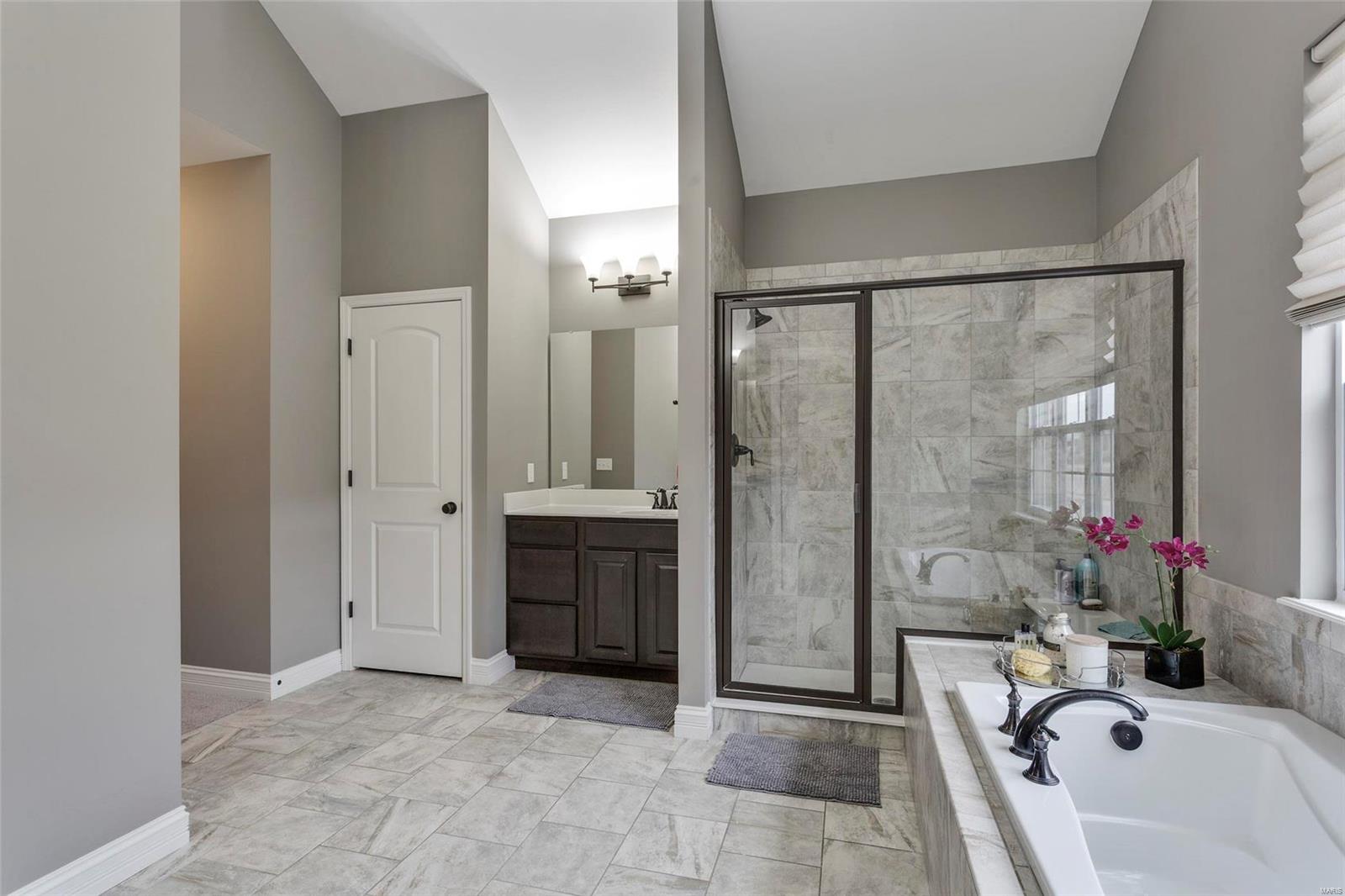 1597 Beckham Ridge Court St. Louis, MO 63146 - Photo 17 of 45