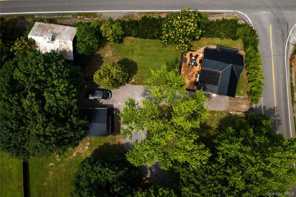 $820,000 | 5628 Highway 9G, Hudson, NY 12534