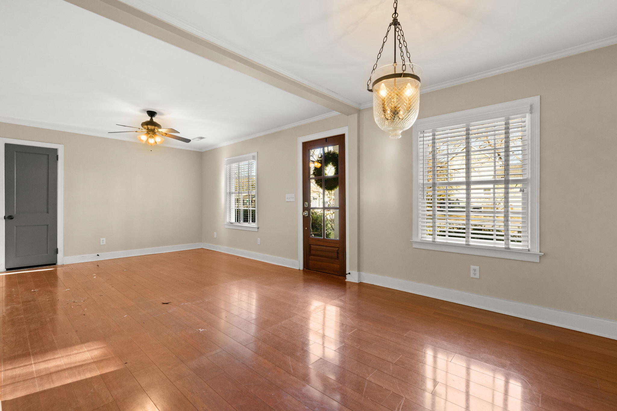 33 Rahn Road Charleston, SC 29407 - Photo 6 of 17 6-web-or-mls-Interior-2
