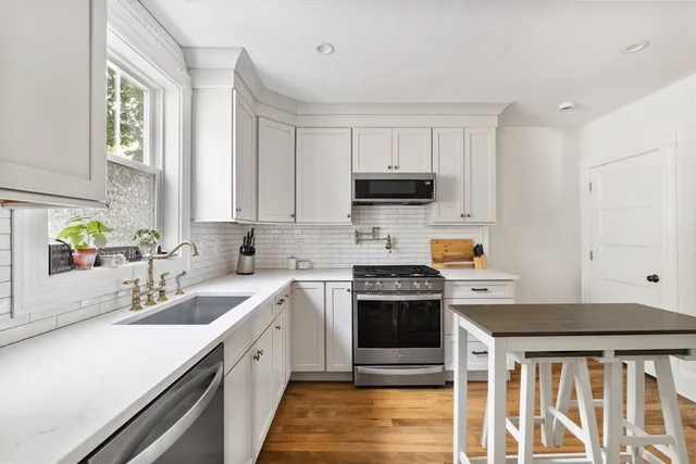 $685,000 | 61 Elm Street, Unit 61, Andover, MA 01810