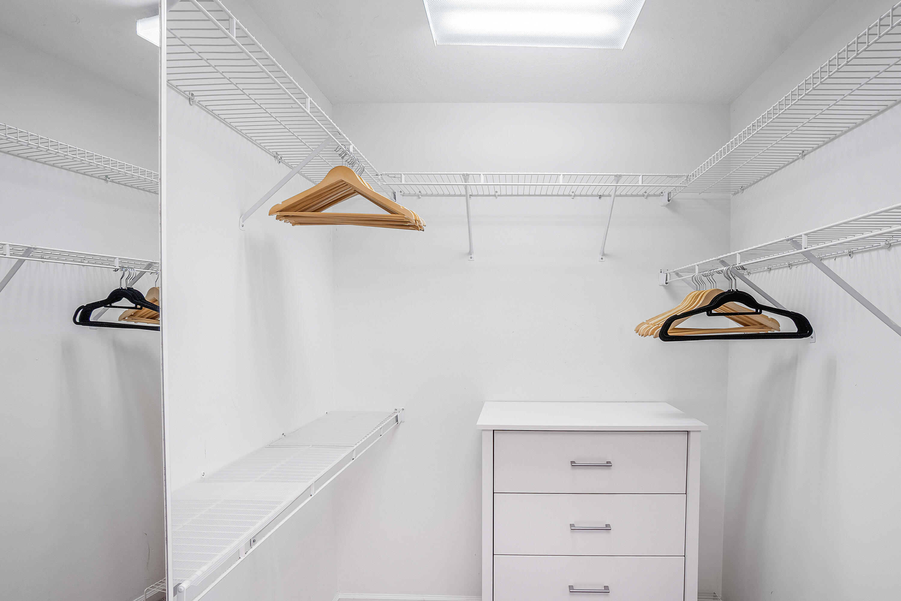 6594 Sun River Road Boynton Beach, FL 33437 - Photo 22 of 37 Primary Closet 1