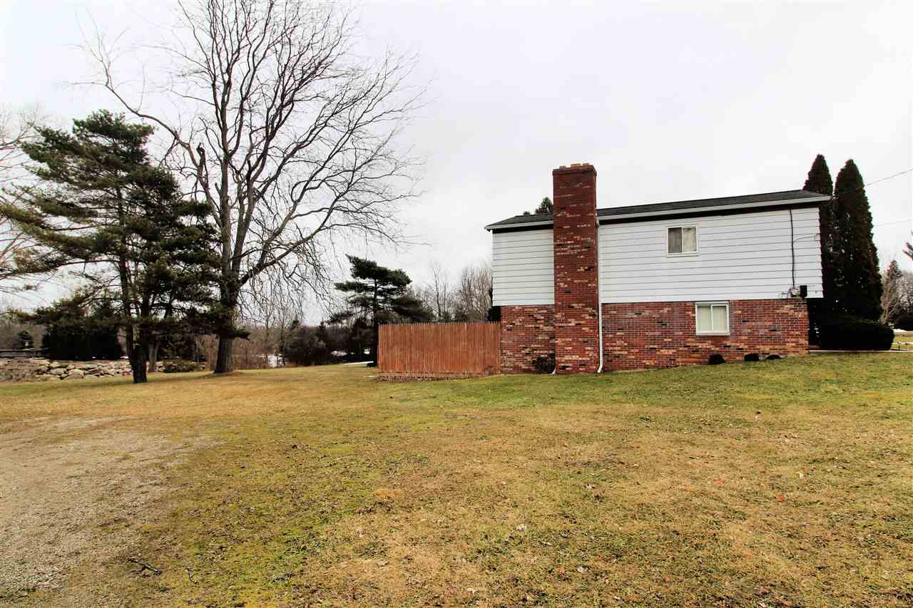 6218 West River Road Flushing, MI 48433 - Photo 24 of 26 50006713-23.JPG