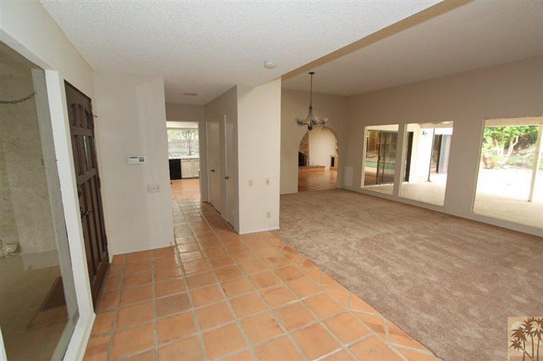71371 Biskra Road Rancho Mirage, CA 92270 - Photo 5 of 39 a view of a hallway with windows and entryway