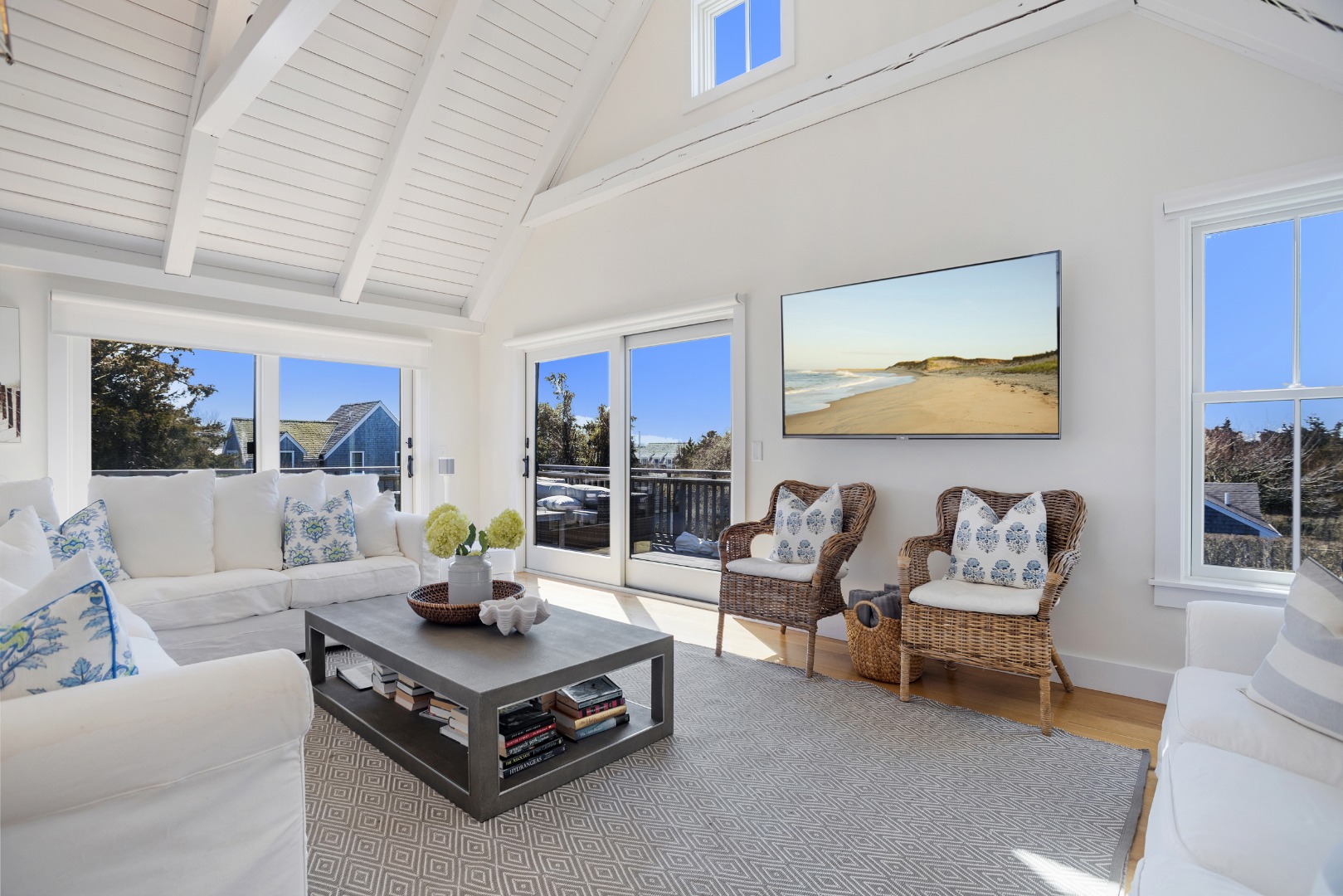 44 Sankaty Road Nantucket, MA 02554 - Photo 4 of 23