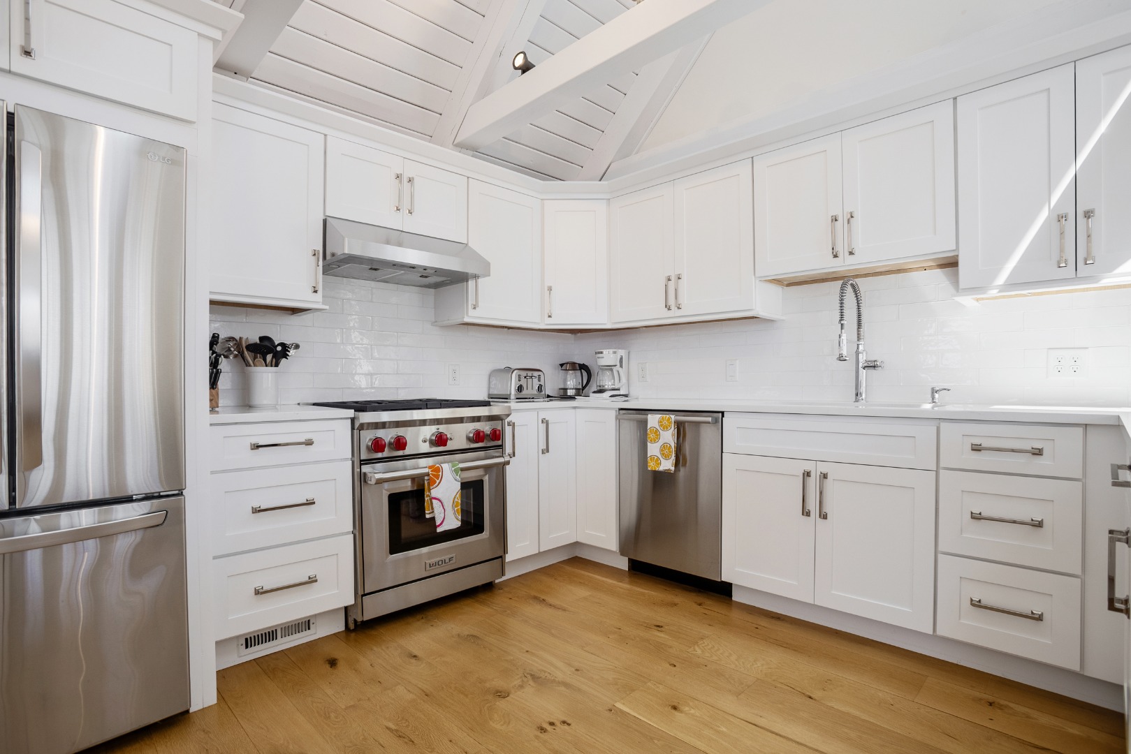 44 Sankaty Road Nantucket, MA 02554 - Photo 7 of 23