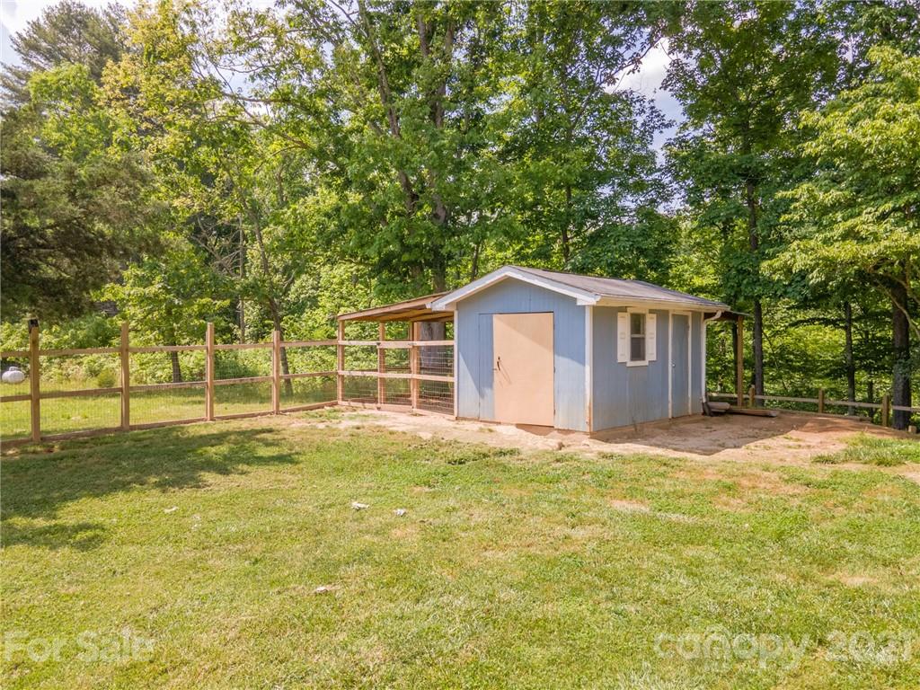 58 Kivi Road Franklin, NC 28734 - Photo 26 of 39 Gallery Image 26