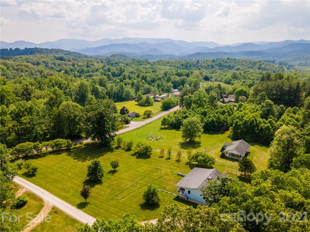 58 Kivi Road Franklin, NC 28734 - Photo 33 of 39 Gallery Image 33