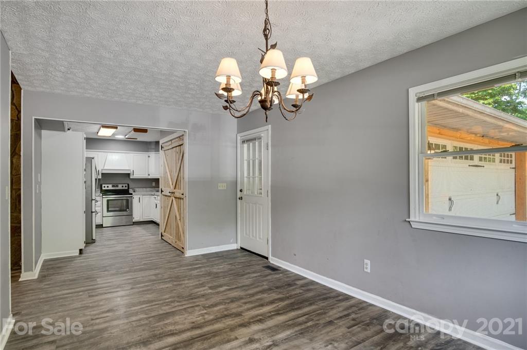 58 Kivi Road Franklin, NC 28734 - Photo 7 of 39 Gallery Image 7