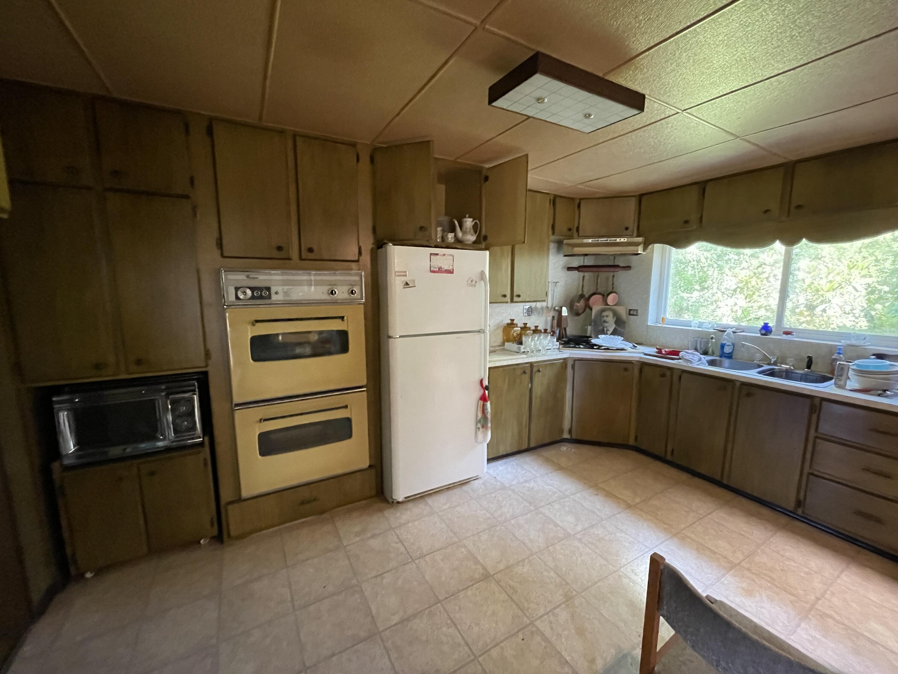 790 Ireland Street Rio Dell, CA 95562 - Photo 12 of 23