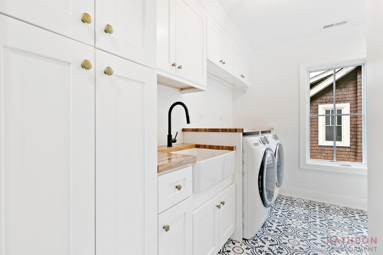 650 Sanders Road Northbrook, IL 60062 - Photo 10 of 24 a close view of a sink and cabinets