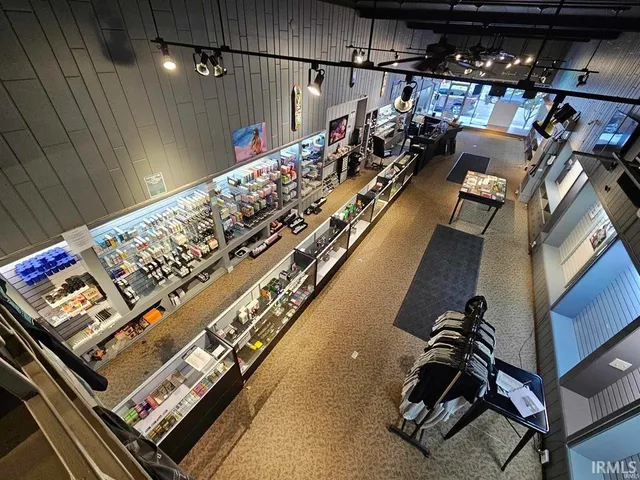 $194,900 | 423 Main Street, Vincennes, IN 47591